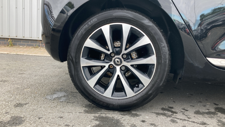 Renault Clio 1.0 TCe 100 Iconic 5dr Petrol Hatchback